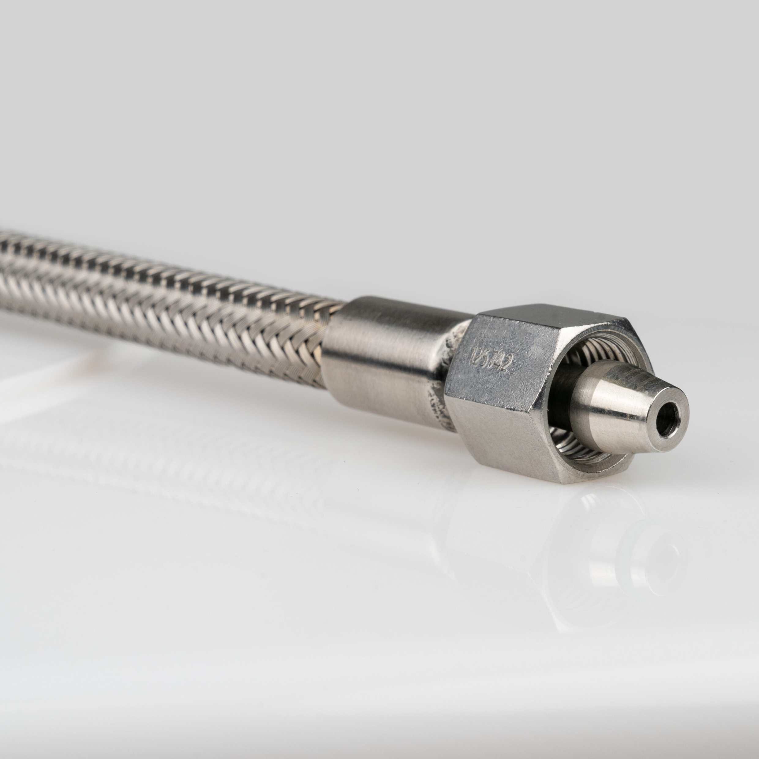 Explorer steel hose 1